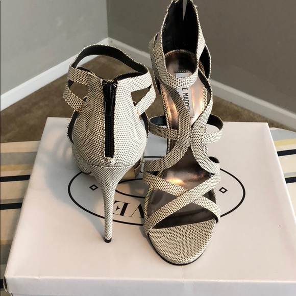 Steve Madden Shoes - Steve Madden heels size 10